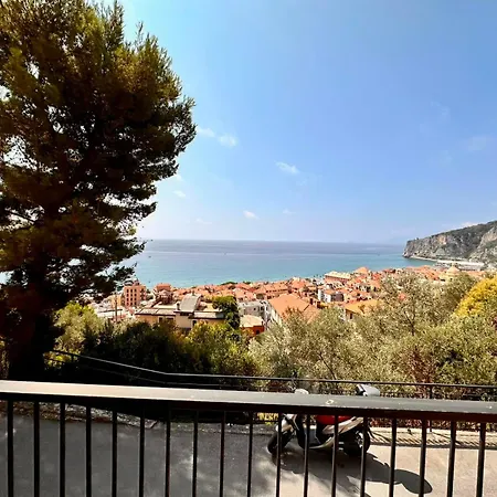 Il Belvedere Con Vista Panoramica Sul Mare * 菲纳莱利古雷
